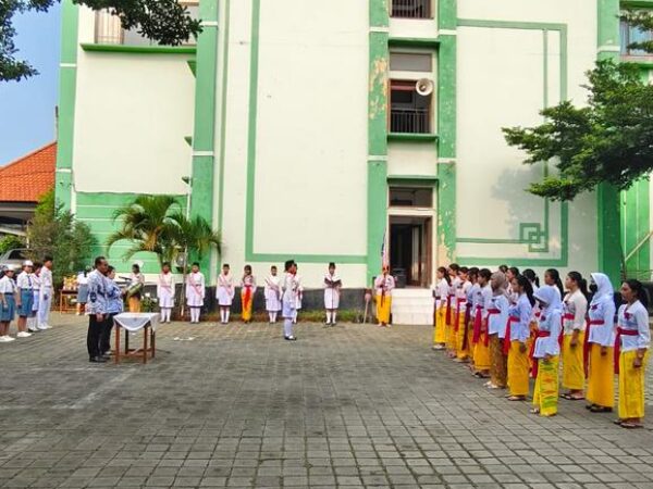 hutsekolah (1) hutsekolah (1)