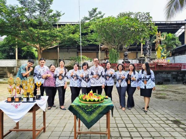 hutsekolah (2) hutsekolah (2)