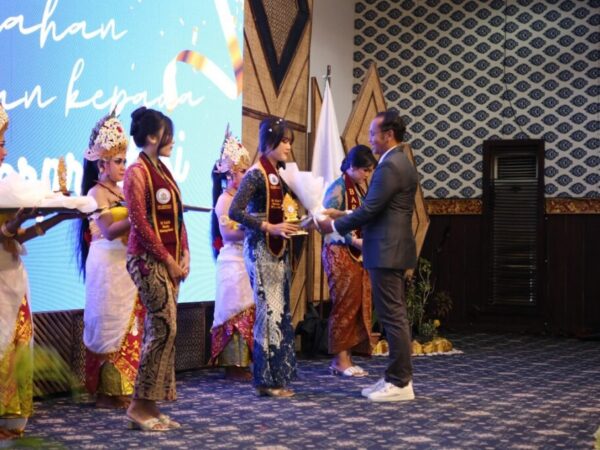 kegiatangraduationtahun2025 (5) kegiatangraduationtahun2025 (5)